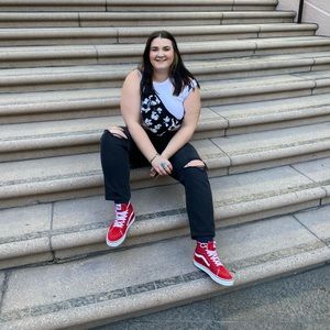 Meet your Posher, Abigael